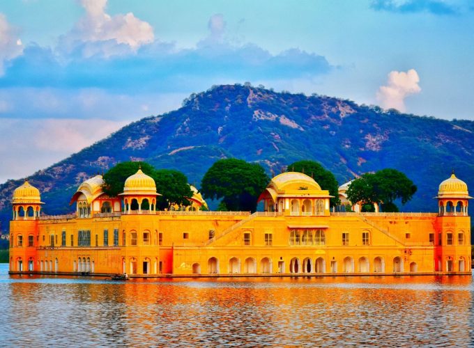 Indian Travel Destinations Guide & Tour Packages